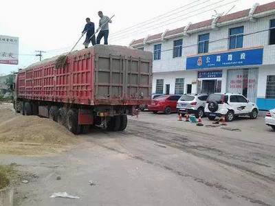 10月1日起高速入口设检查站，超限车辆将无法通行高速公路及普通公路